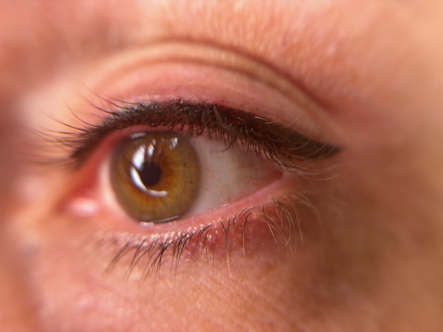 Eye-liner haut image